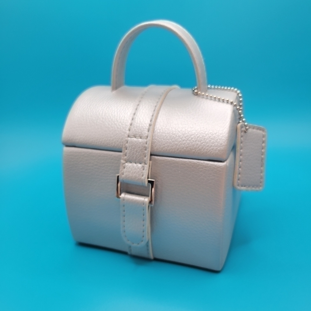Brand NEW TRAVEL jewelry box or case. Silver faux leather. Mirror on the lid.🪞